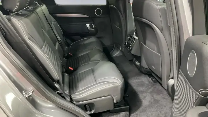 Land Rover Discovery 2024 photo 3