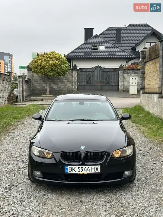 BMW 3 Series 2008 photo 2
