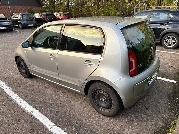 Volkswagen Up 2014 photo 4