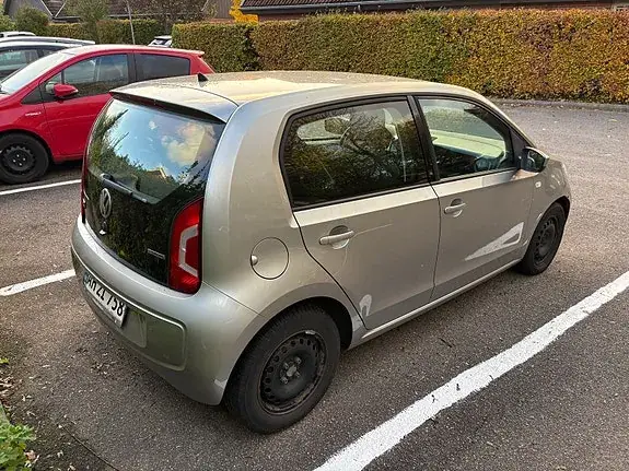 Volkswagen Up 2014 photo 3