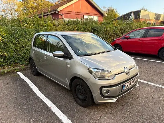 Volkswagen Up 2014 photo 2