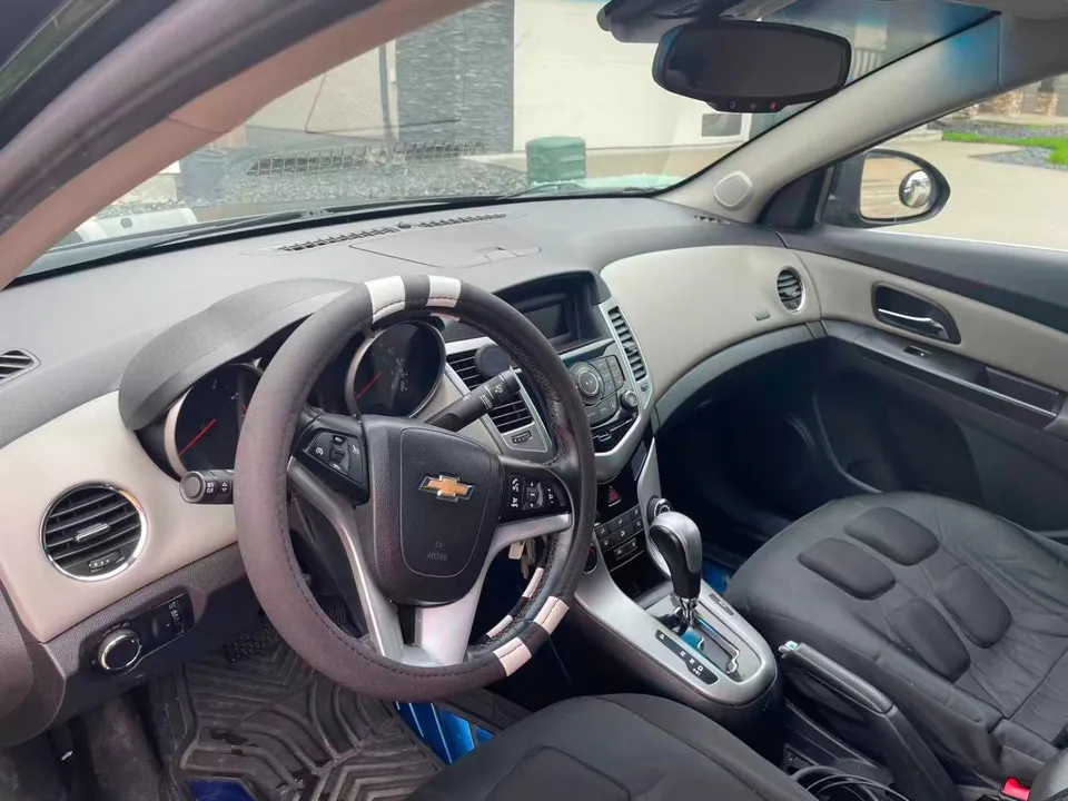 Chevrolet Cruze 2014 photo 2