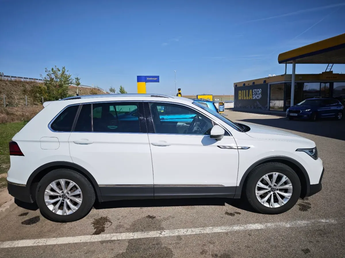Volkswagen Tiguan 2022 photo 3