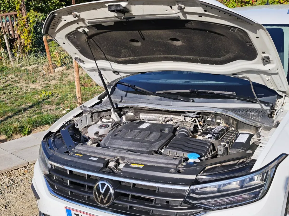 Volkswagen Tiguan 2022 photo 2