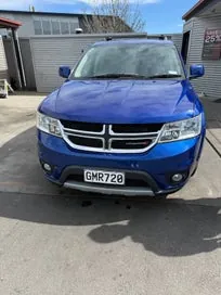 Dodge Journey 2012 photo 2