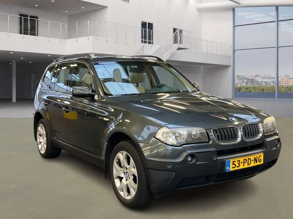 BMW X3 2004 photo 2