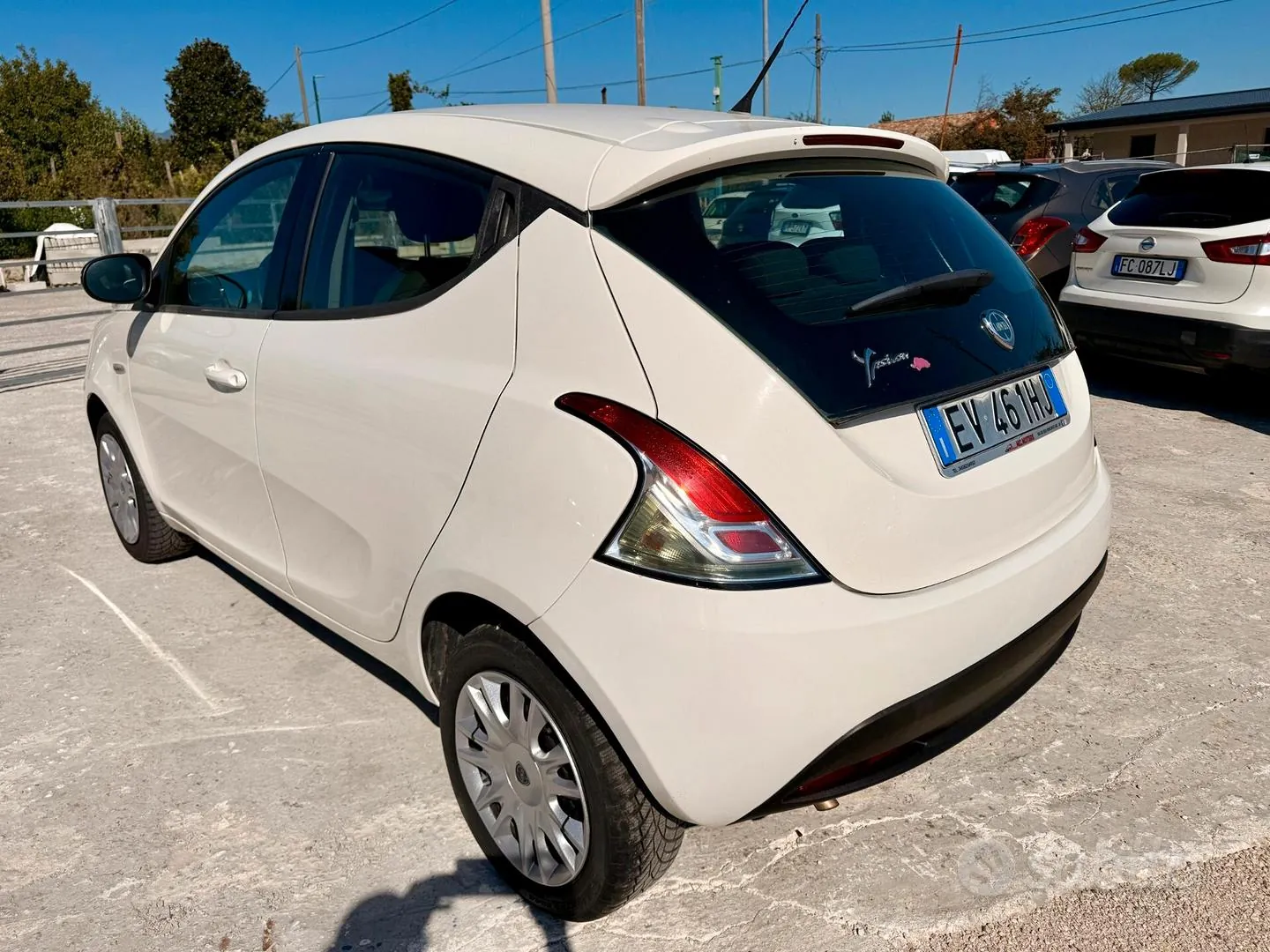 Lancia Ypsilon 2014 photo 4
