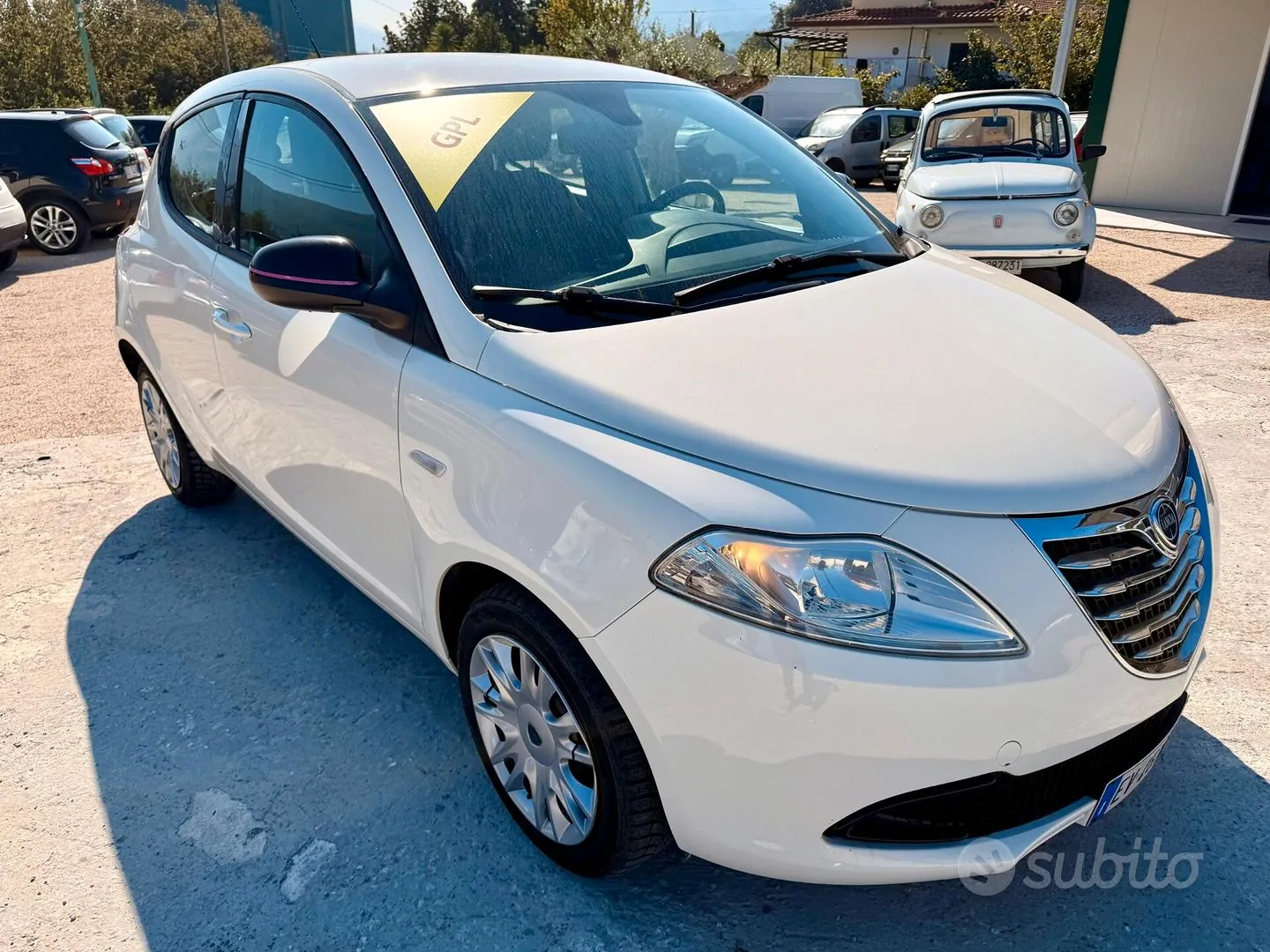 Lancia Ypsilon
