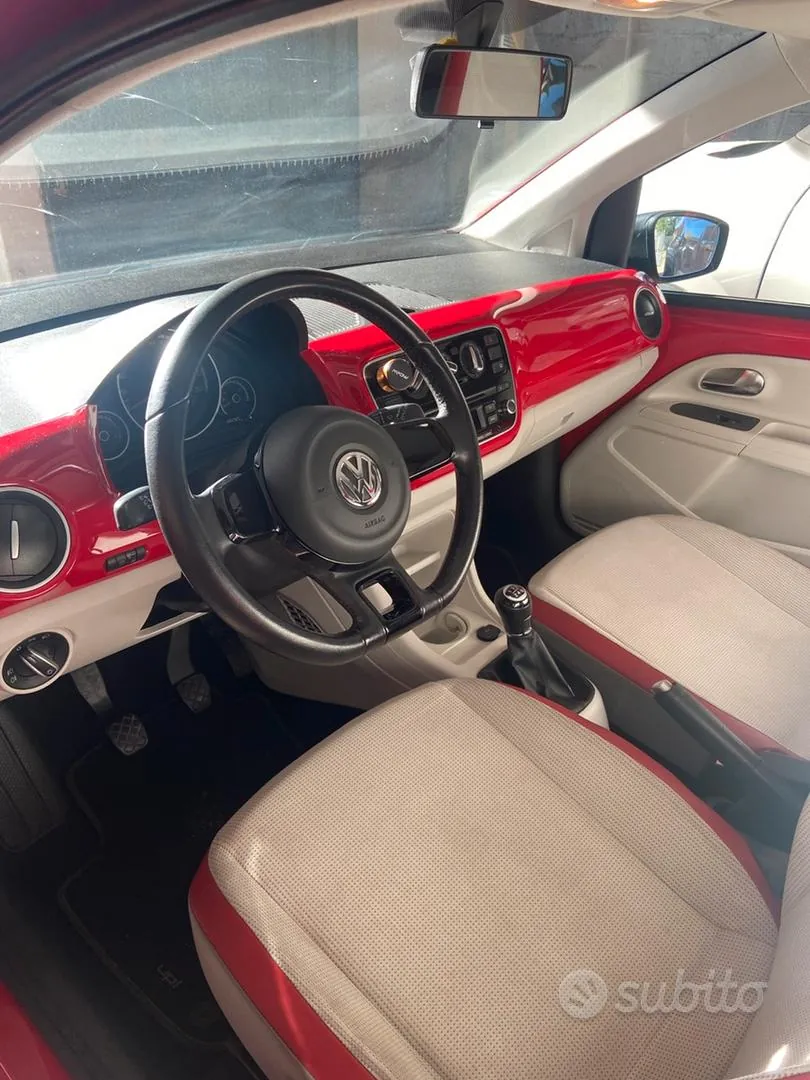 Volkswagen Up