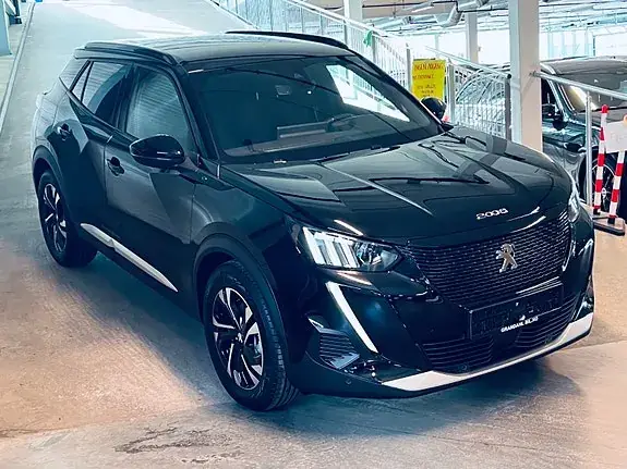Peugeot 2008 2023 photo 3