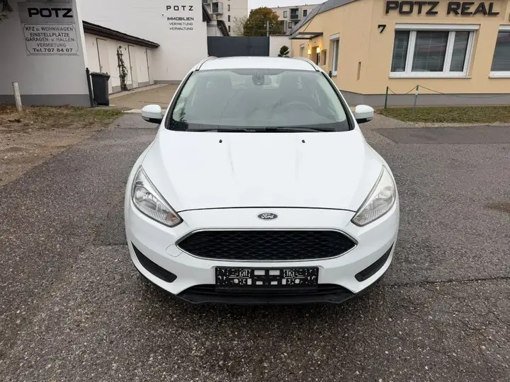 Ford Focus 2016 photo 2