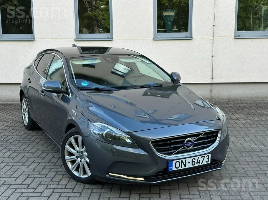 Volvo V40 2013 photo 2