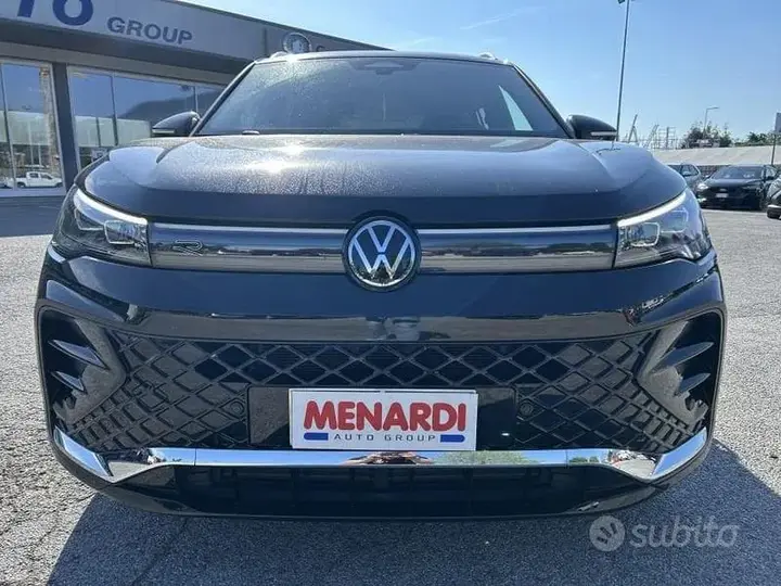 Volkswagen Tiguan 2025 photo 2