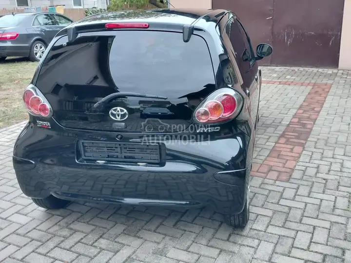 Toyota Aygo 2012 photo 5