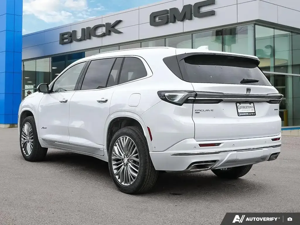 Buick Enclave 2027 photo 3