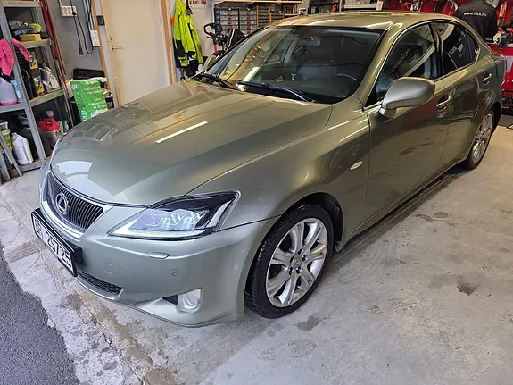 Lexus Is250