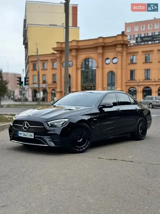 Mercedes-Benz E-Class 2022 photo 3