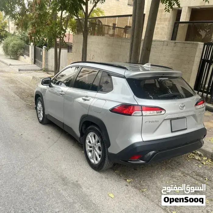 Toyota Corolla Cross 2025 photo 3