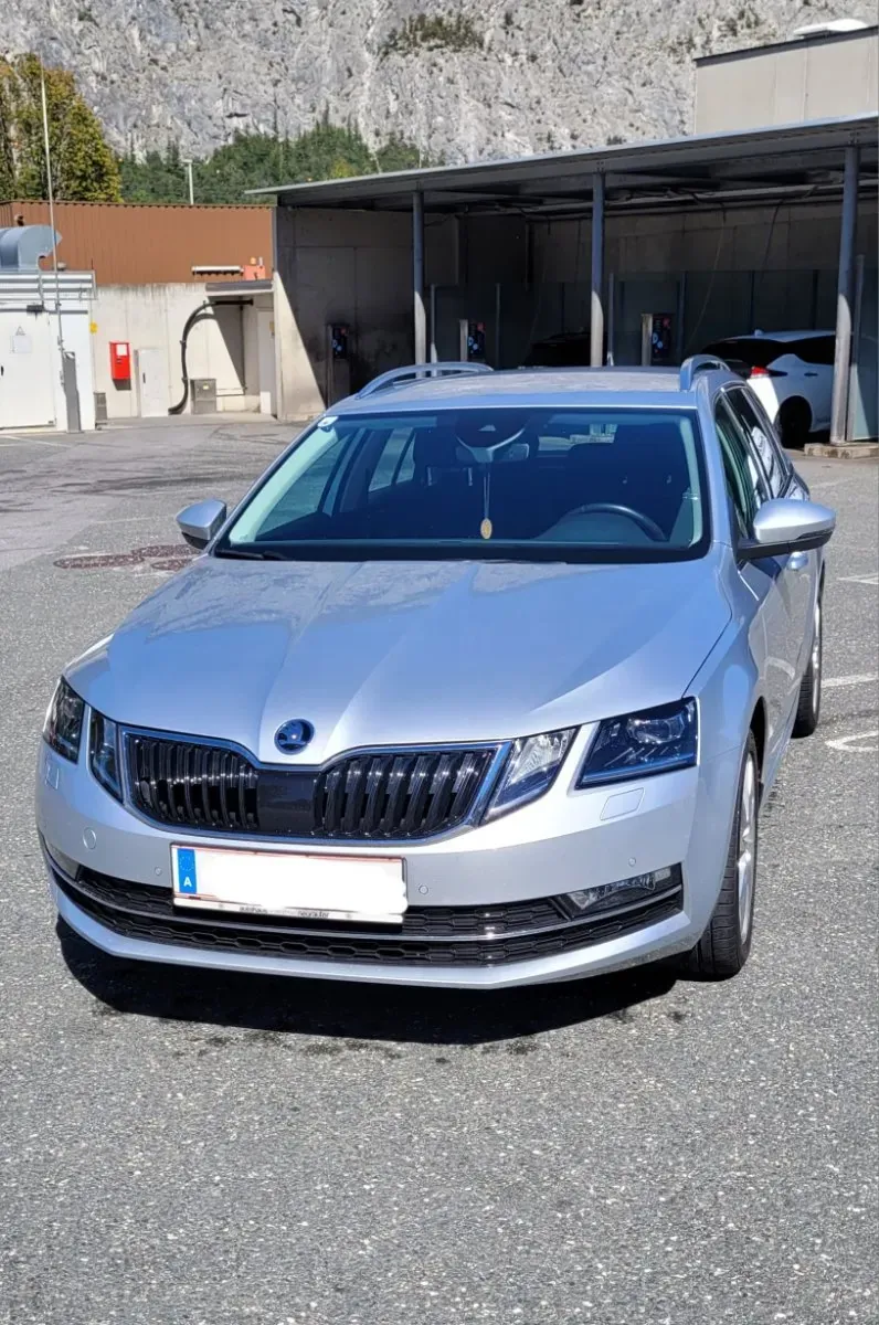 Skoda Octavia 2018 photo 2