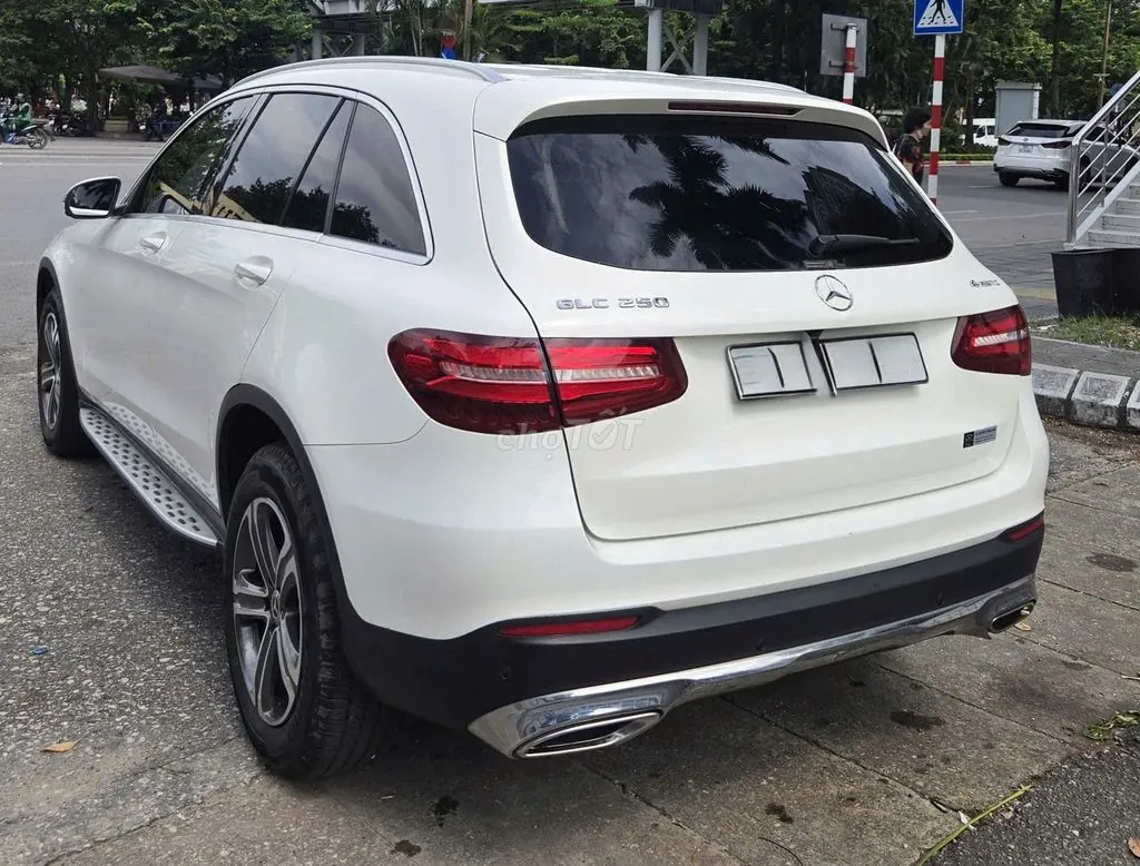 Mercedes-Benz Glc 2017 photo 4