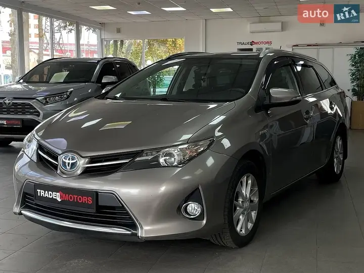 Toyota Auris 2014 photo 5