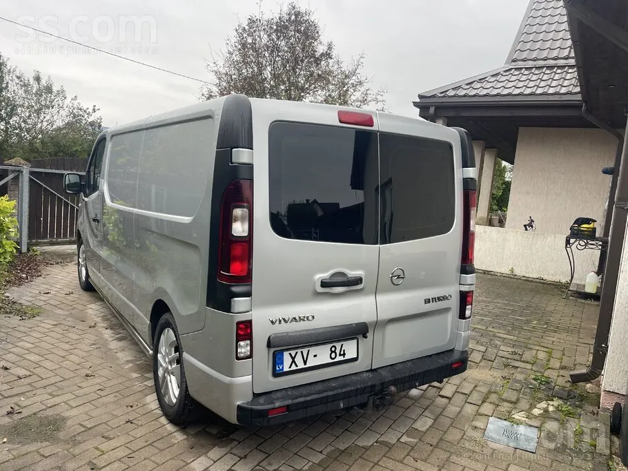 Opel Vivaro 2015 photo 3