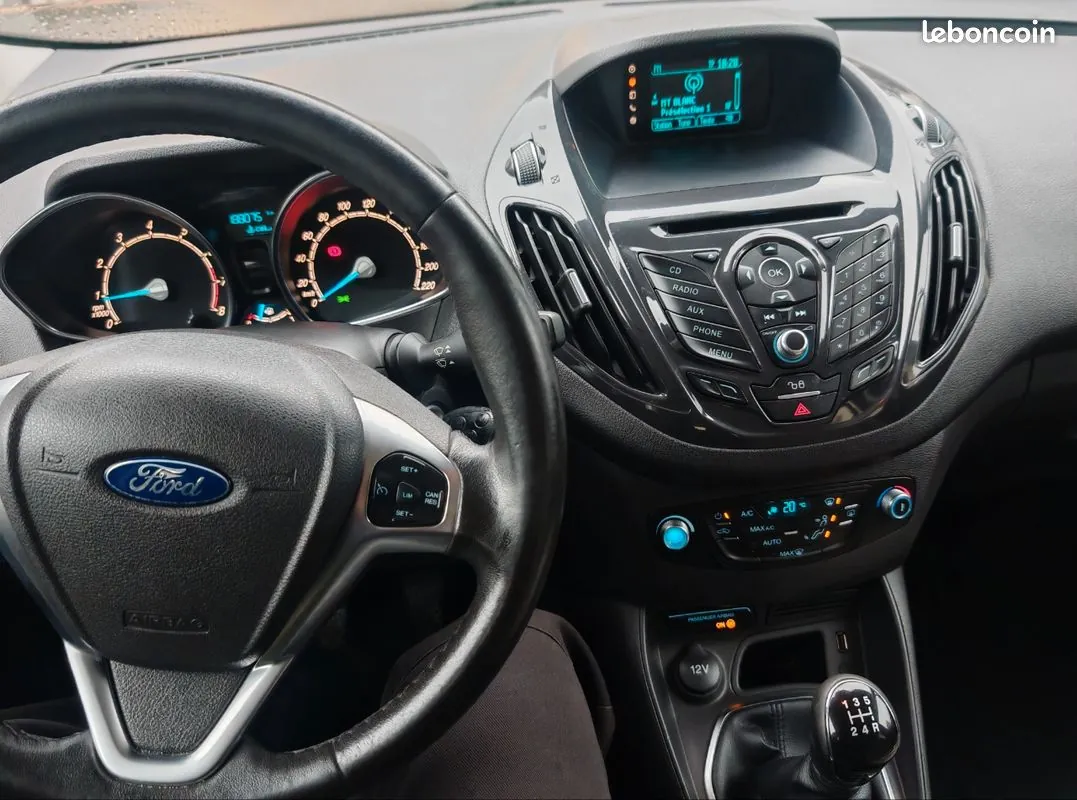 Ford Tourneo Courier 2017 photo 2
