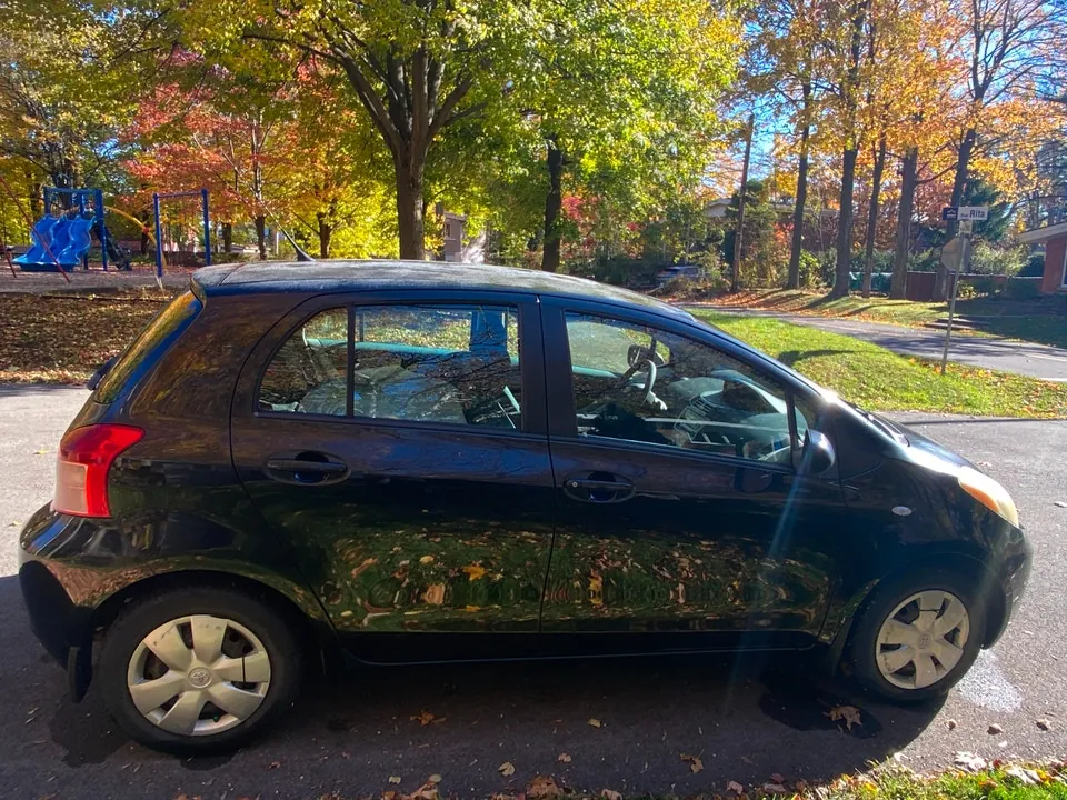 Toyota Yaris 2007 photo 2