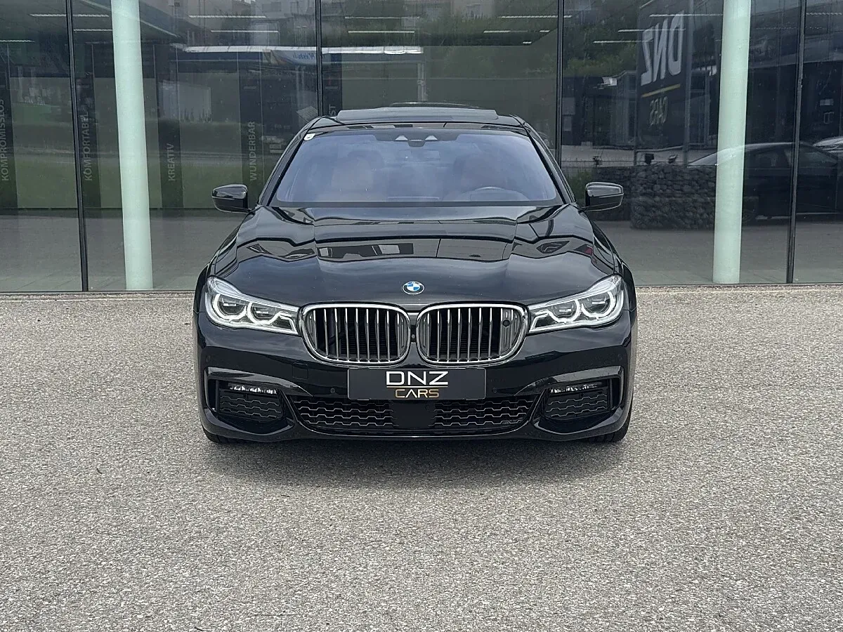 BMW 7 Series 2016 photo 2