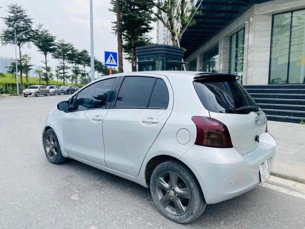 Toyota Yaris 2007 photo 3