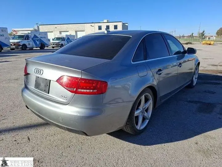 Audi A4 2011 photo 5
