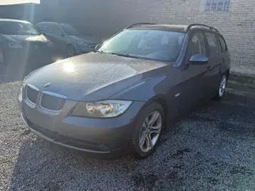 BMW 318D 2008 photo 2