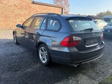 BMW 318D 2008 photo 3