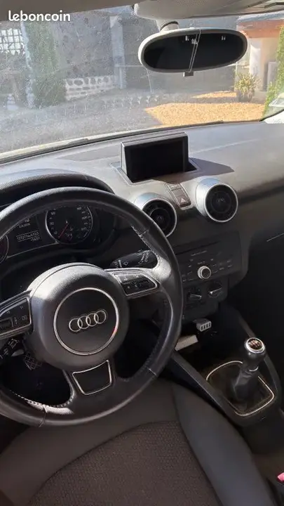 Audi A1 2013 photo 2
