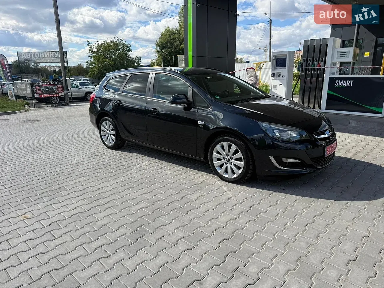 Opel Astra 2013 photo 4