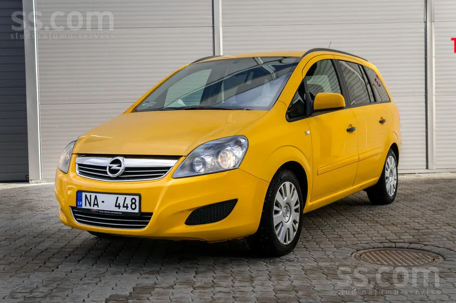 Opel Zafira 2013 photo 3
