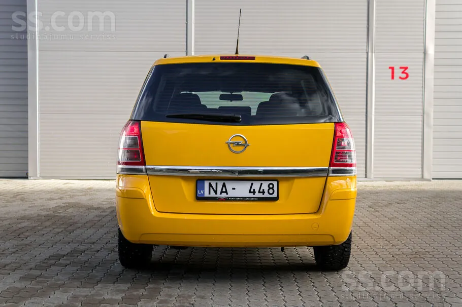 Opel Zafira 2013 photo 5