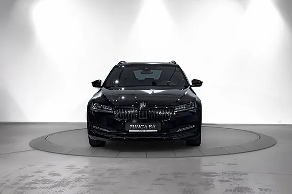 Skoda Superb 2023 photo 3