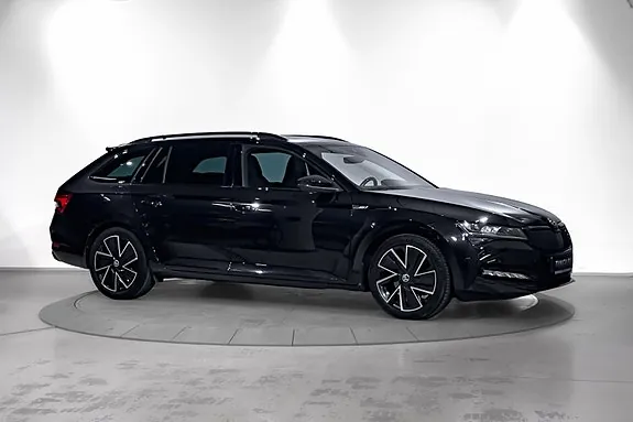 Skoda Superb 2023 photo 5