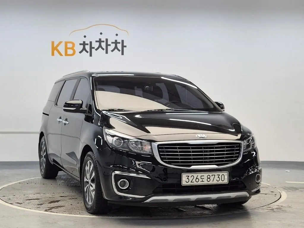 Kia Carnival 2016 photo 4