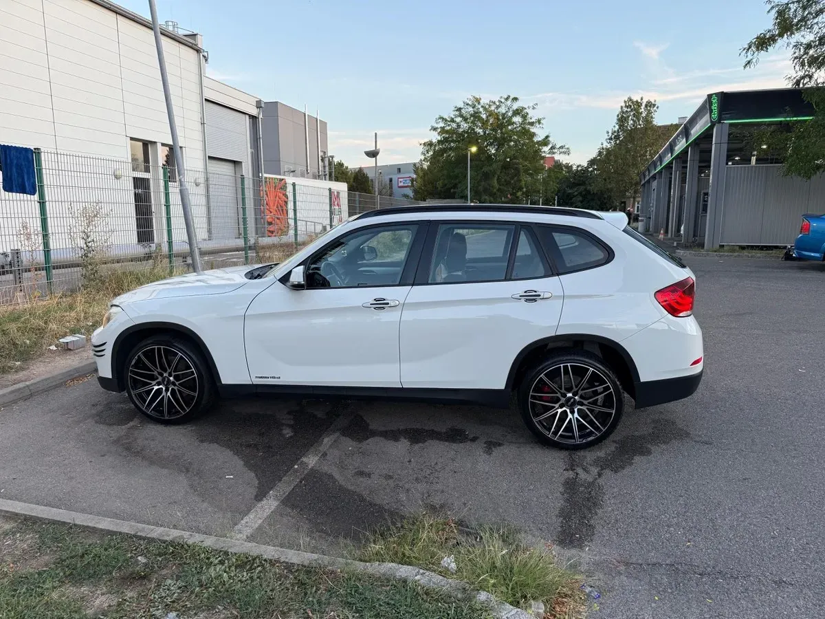 BMW X1 2013 photo 2