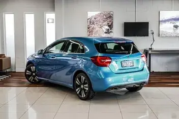 Mercedes-Benz A 200 2013 photo 4