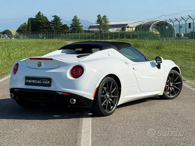 Alfa Romeo 4C