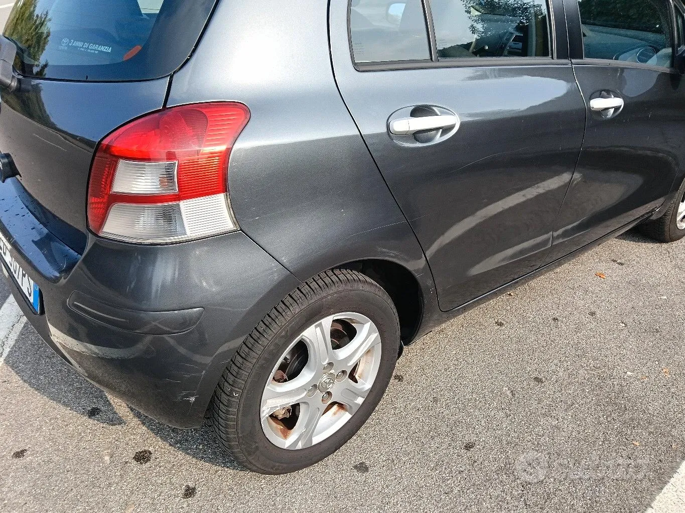 Toyota Yaris 2011 photo 3