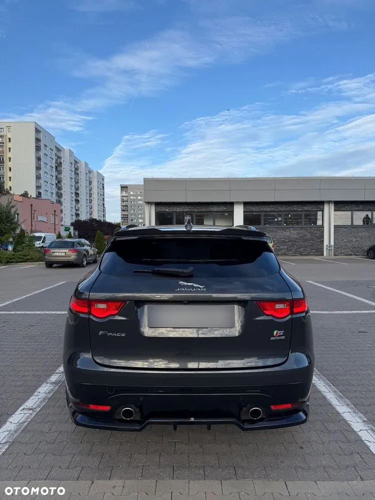 Jaguar F-Pace 2018 photo 5