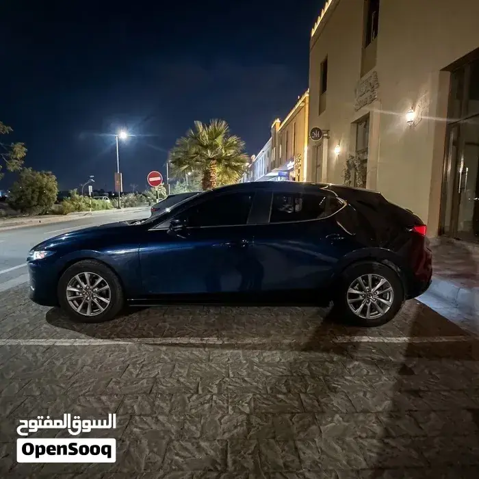 Mazda 3 2023 photo 3
