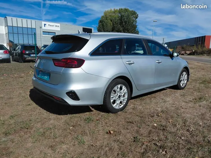 Kia Ceed 2023 photo 5