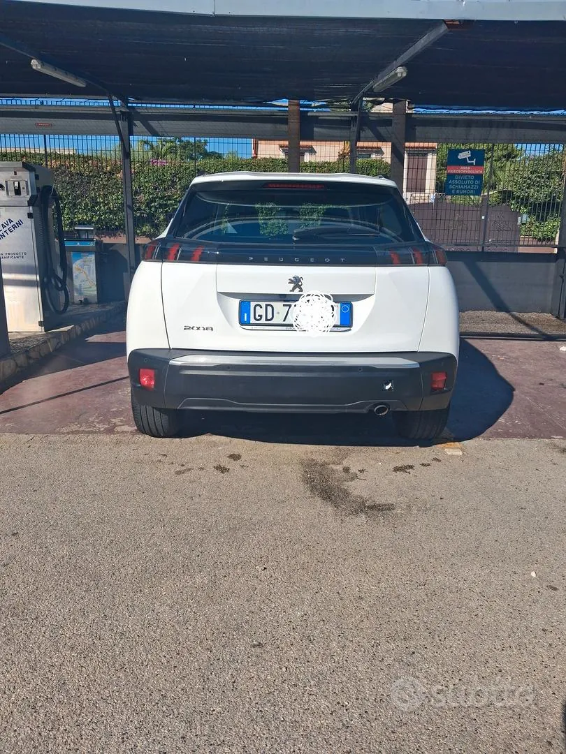 Peugeot 2008 2021 photo 2