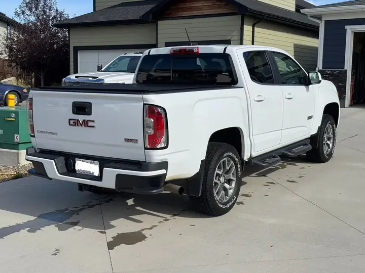 GMC Canyon 2018 photo 2