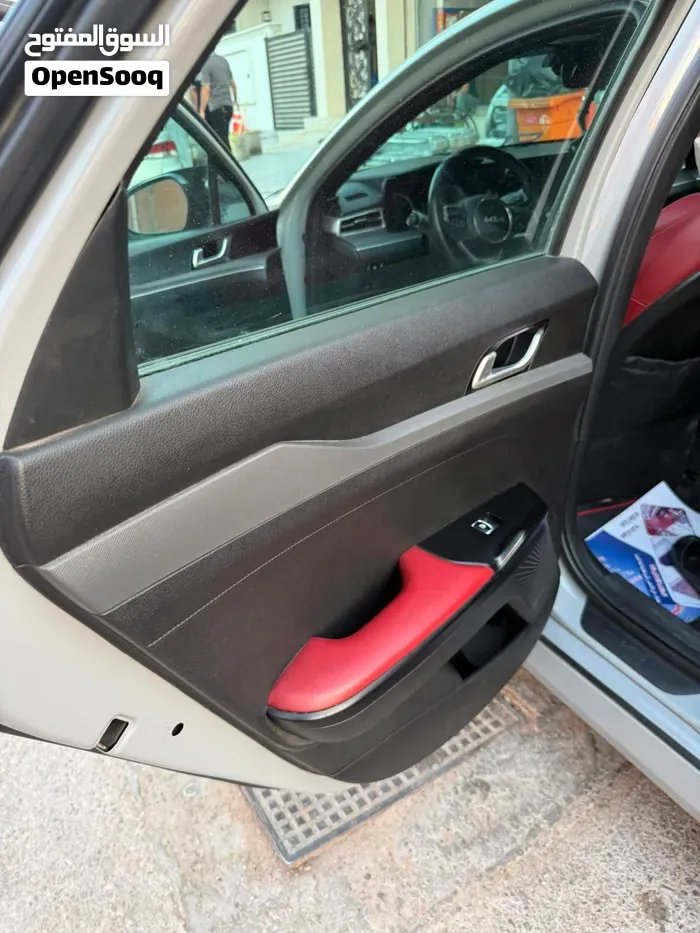 Kia K5 2023 photo 4